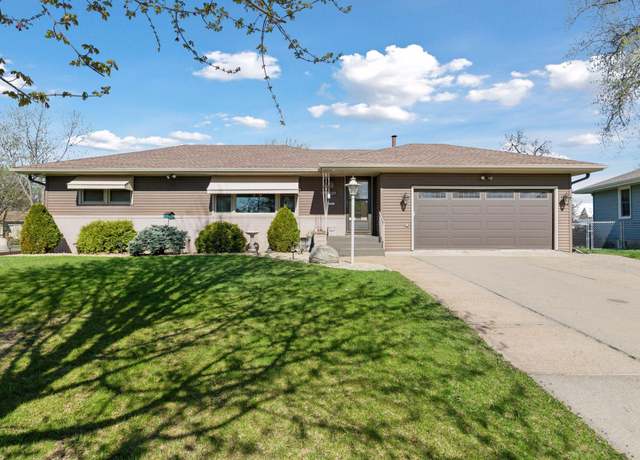 Property at 6309 Halifax Dr, Brooklyn Center, MN 55429, 3 beds, 2 baths