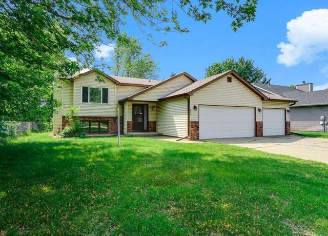 Property at 1265 Mayhill Rd N, Maplewood, MN 55119, 5 beds, 2 baths