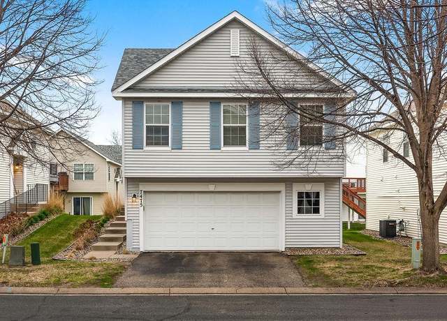 Property at 7475 Devin Ln, Shakopee, MN 55379, 4 beds, 3 baths