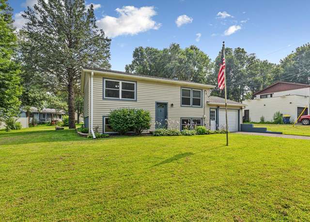 Property at 1825 Ladonna Ln, Faribault, MN 55021, 4 beds, 2 baths