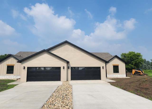 Property at 117 Altavista Dr, Detroit Lakes, MN 56501, 3 beds, 2 baths
