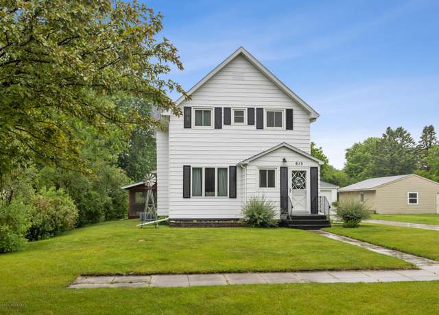 Property at 615 2nd St, Hawley, MN 56549, 3 beds, 2 baths