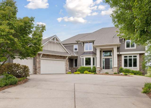 Property at 315 Lindsay Rd, Hudson, WI 54016, 5 beds, 5 baths