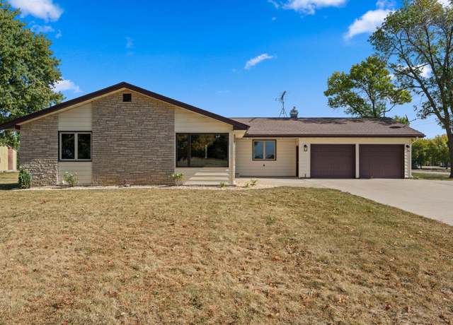 Property at 14096 Highland Dr, Woodville Twp, MN 56093, 4 beds, 3 baths