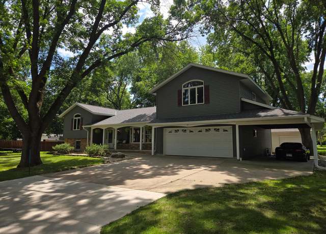 Property at 1459 Grace Ave SW, Willmar, MN 56201, 3 beds, 3 baths