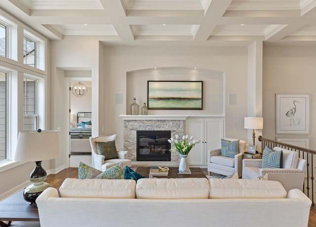 Property at 6661 Harvest Trl, Chaska, MN 55318, 3 beds, 3 baths