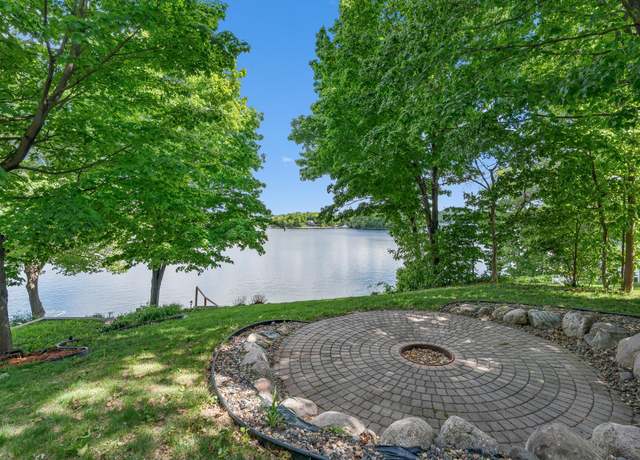 Property at 16091 Northwood Rd NW, Prior Lake, MN 55372, 4 beds, 4 baths