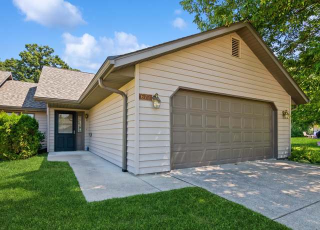 Property at 672 Hi Park Ave, Red Wing, MN 55066, 2 beds, 2 baths