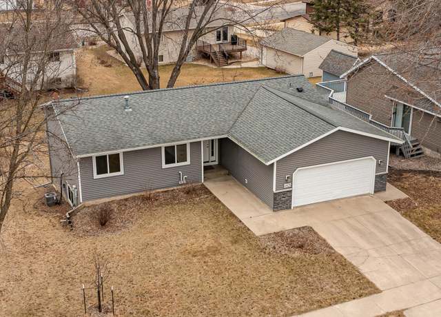 Property at 4425 3rd St NW, Rochester, MN 55901, 5 beds, 3 baths