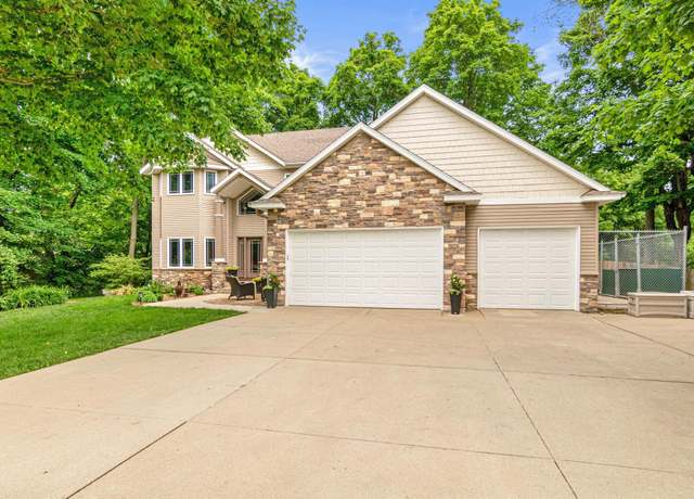 Property at 5450 Raven Point Rd, Prior Lake, MN 55372, 4 beds, 4 baths