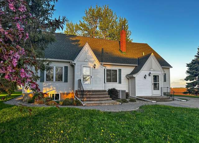Property at 29295 441st Ave, Gaylord, MN 55334, 3 beds, 3 baths