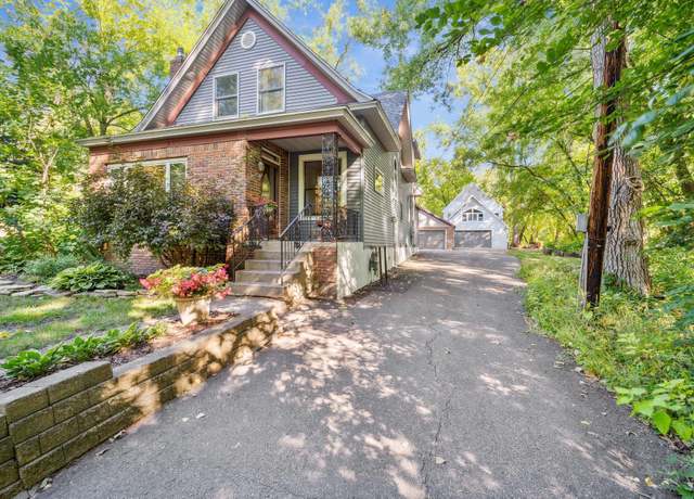 Property at 1847 Kohlman Ave, Maplewood, MN 55109, 4 beds, 3 baths