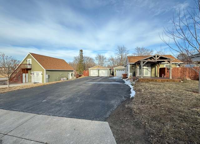 Property at 209 Oak Grove Ave, Detroit Lakes, MN 56501, 1 bed, 2 baths