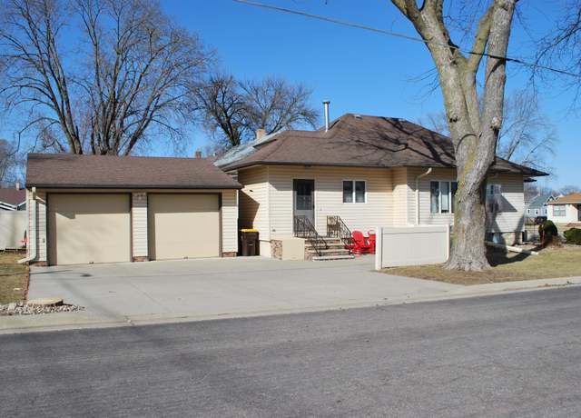 Property at 408 S Prairie Ave, Fairmont, MN 56031, 3 beds, 2 baths
