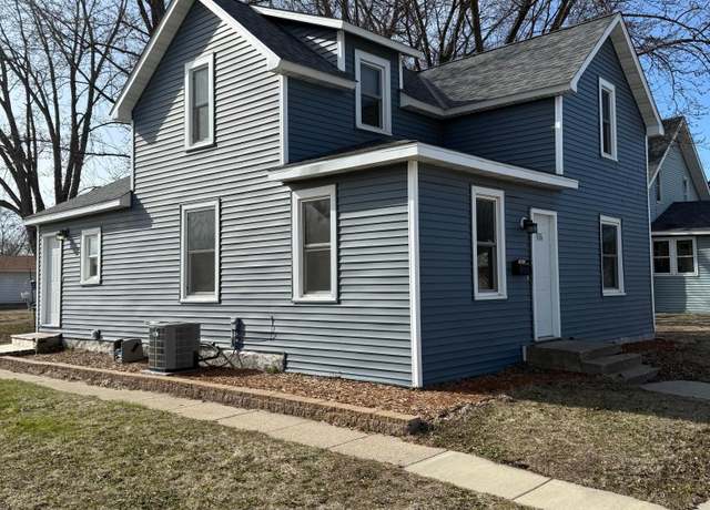 Property at 436 Adams St SE, Hutchinson, MN 55350, 3 beds, 2 baths
