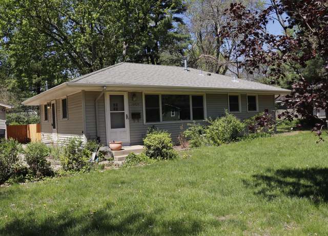 Property at 10424 Washburn Ave S, Bloomington, MN 55431, 3 beds, 1 bath
