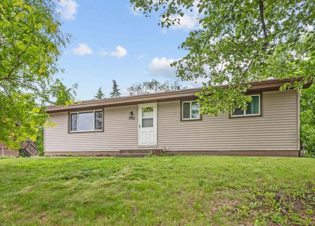 Property at 908 38th Ave, Anoka, MN 55303, 3 beds, 1 bath