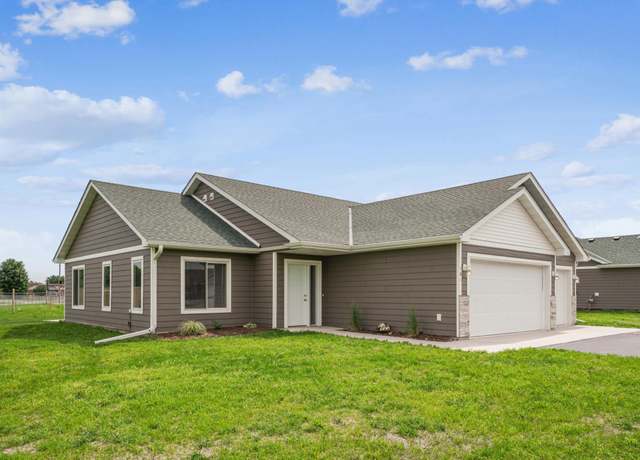 Property at 101 Spirit Path NW, Arlington, MN 55307, 3 beds, 2 baths