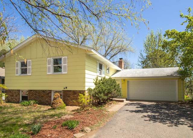 Property at 537 17th Ave NW, New Brighton, MN 55112, 3 beds, 2 baths
