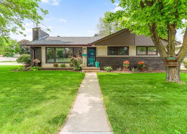 Property at 401 2nd Ave NE, Osseo, MN 55369, 2 beds, 2 baths