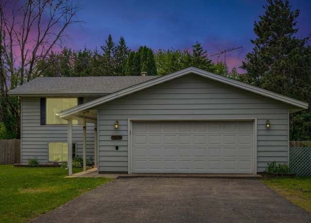 Property at 2140 Prospect Dr NE, Saint Cloud, MN 56304, 3 beds, 2 baths