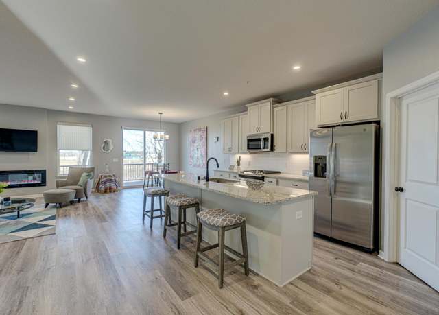 Property at 9720 65th St S, Cottage Grove, MN 55016, 3 beds, 3 baths