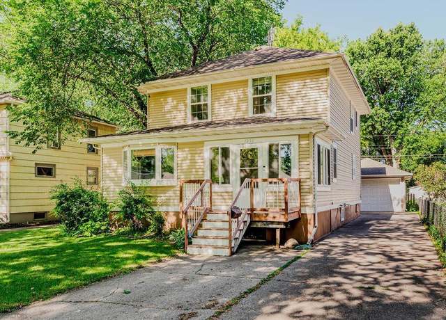 Property at 1250 8th St N, Fargo, ND 58102, 3 beds, 3 baths