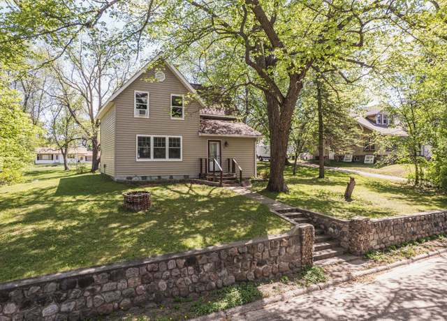 Property at 301 4th St SE, Pelican Rapids, MN 56572, 3 beds, 1 bath