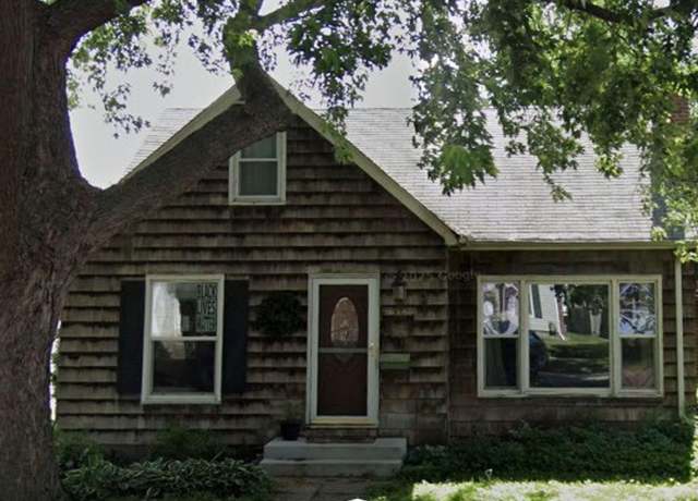 Property at 3015 Arthur St NE, Minneapolis, MN 55418, 4 beds, 1 bath