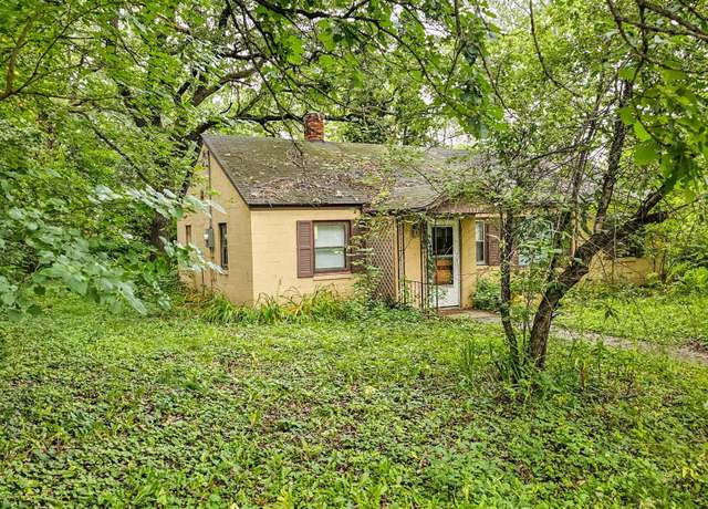 Property at 1537 11th Ave SE, Saint Cloud, MN 56304, 3 beds, 1 bath