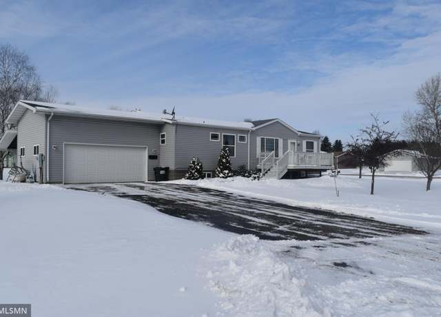 Property at 101 Sunset Ln S, Hinckley, MN 55037, 3 beds, 2 baths