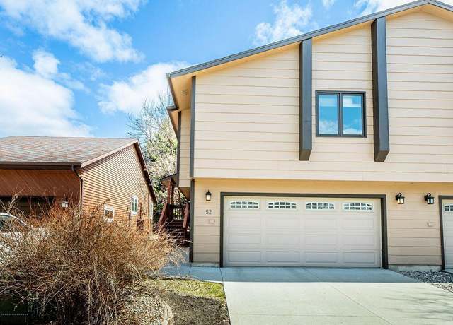 Property at 52 Fremont Dr S, Fargo, ND 58103, 3 beds, 2 baths