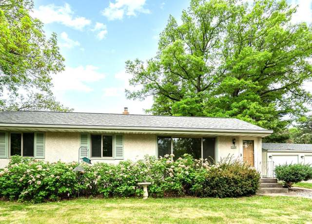 Property at 328 County Road B2 W, Roseville, MN 55113, 3 beds, 1 bath