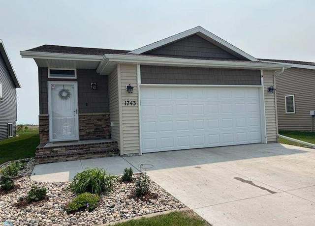 Property at 1743 46th Ave S, Moorhead, MN 56560, 3 beds, 2 baths