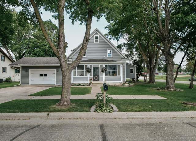 Property at 437 3rd Ave, Wanamingo, MN 55983, 5 beds, 2 baths