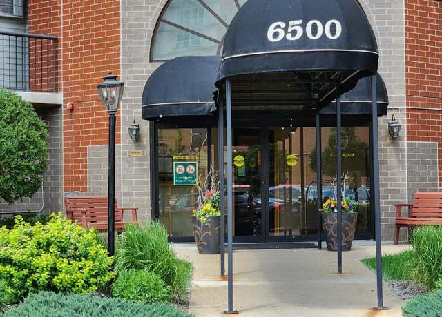 Property at 6500 Woodlake Dr #804, Richfield, MN 55423, 1 bed, 1 bath