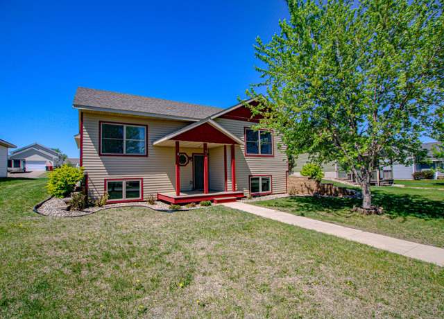 Property at 938 Abbygail Dr, Alexandria, MN 56308, 4 beds, 2 baths