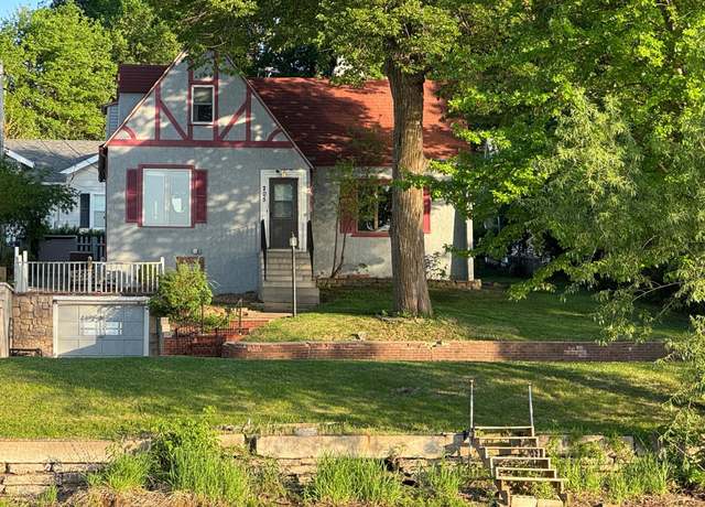 Property at 205 Lake Park Blvd, Fairmont, MN 56031, 3 beds, 3 baths