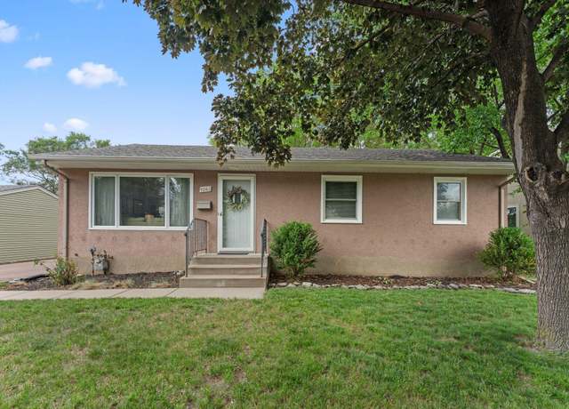 Property at 1043 Arundel St, Saint Paul, MN 55117, 4 beds, 2 baths