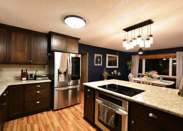 Property at 1164 Hawthorn St, Red Wing, MN 55066, 4 beds, 3 baths