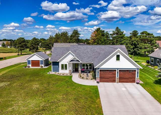 Property at 900 Lake Forest Cir, Detroit Lakes, MN 56501, 3 beds, 2 baths