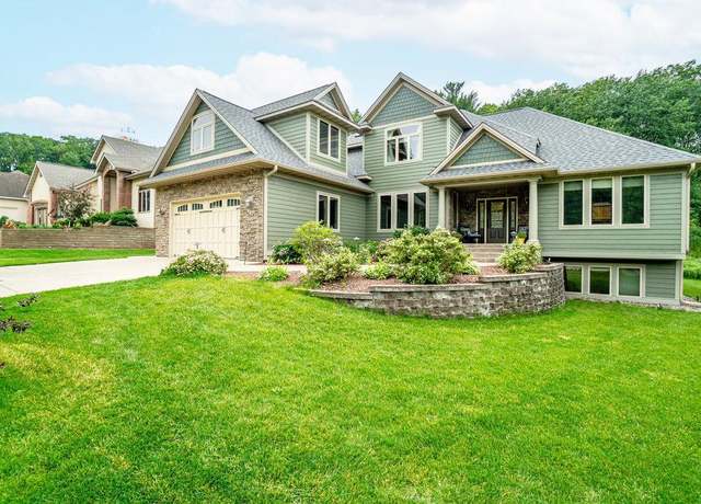 Property at 4616 Oakwood Hills Pkwy, Eau Claire, WI 54701, 4 beds, 5 baths