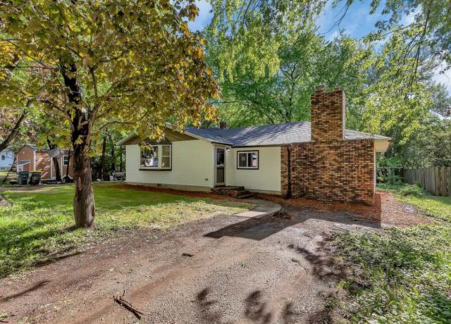Property at 2021 6th St SW, Willmar, MN 56201, 4 beds, 2 baths