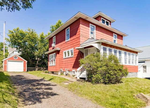 Property at 41 9th St, Cloquet, MN 55720, 4 beds, 1 bath