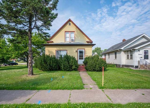 Property at 2601 E 5th St, Superior, WI 54880, 3 beds, 2 baths