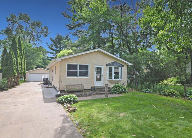 Property at 2726 Helen St N, North Saint Paul, MN 55109, 4 beds, 2 baths