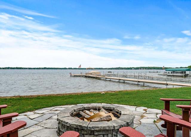 Property at 255 South Shore Dr, Forest Lake, MN 55025, 5 beds, 4 baths