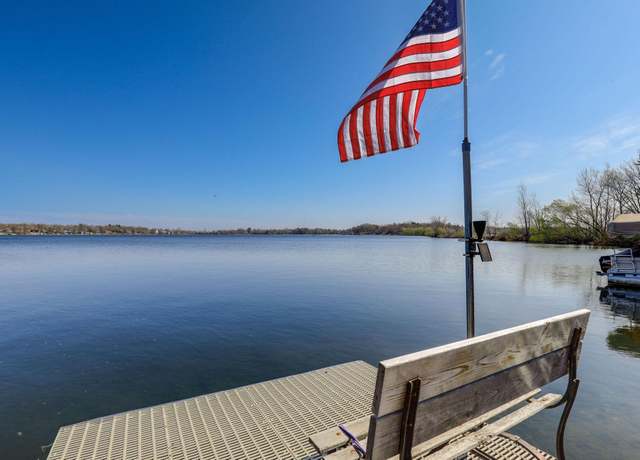 Property at 160 Edgewater Pl, Big Lake, MN 55309, 3 beds, 3 baths