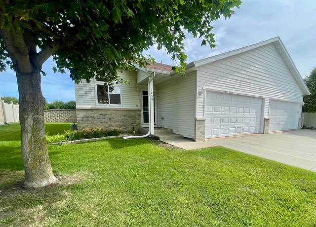 Property at 1254 Sundance Ct NE, Byron, MN 55920, 3 beds, 2 baths
