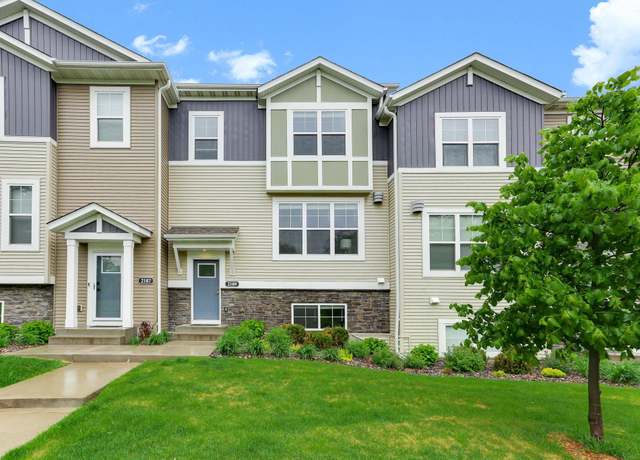 Property at 2189 Gateway Hill Rd, North Saint Paul, MN 55109, 3 beds, 3 baths